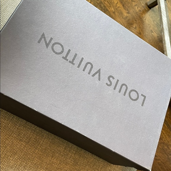 Louis Vuitton Patent Leather Fiancée Pumps With Box - Picture 14 of 16